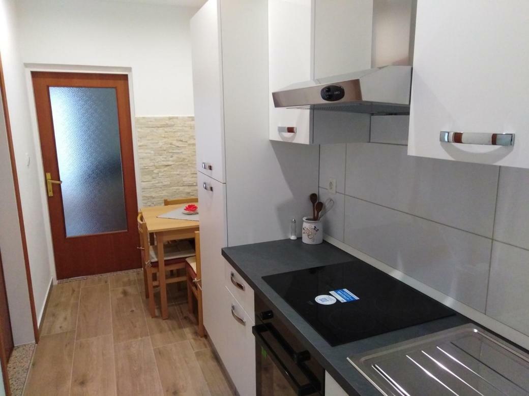 Apartmani Nimcevic 比奥格勒·纳·莫鲁 外观 照片
